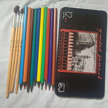 кисти для рисования: Цена за все 250сом чернографитные карандаши graded pensil 12шт 8b-2h