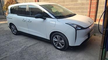 Унаа сатуу: FAW : 2023 г., 0.1 - engine capacity л, Вариатор, Электромобиль, Универсал — 3