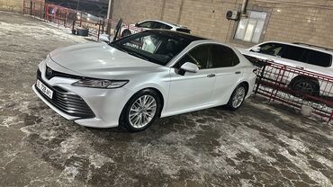 Toyota: Toyota Camry: 2018 г., 2.5 л, Автомат, Бензин, Седан