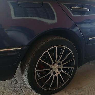 mercedes 170 b: Mercedes-Benz 230: 2.3 l | 1996 il Sedan — 5