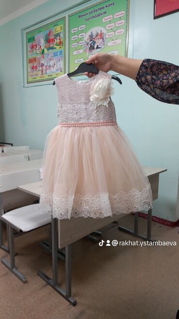 вечернее платье для девочки: Продаются платья для девочек 2-3 лет