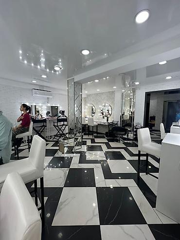 Другие услуги в сфере красоты и здоровья: Сдаю действующий салон красоты 80 кв.м. в самом центре Бишкека, в — 5