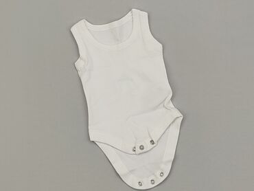białe body niemowlęce: Body, Marks & Spencer, Wcześniak, 
stan - Bardzo dobry
