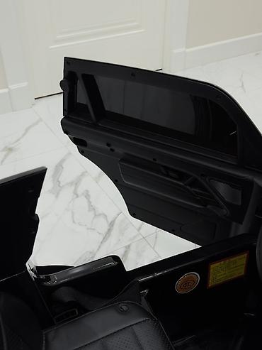 ev masin: 9-10 yaşa qədər uşaq üçün elektrikli Range Rover ride-on avtomobil - — 5