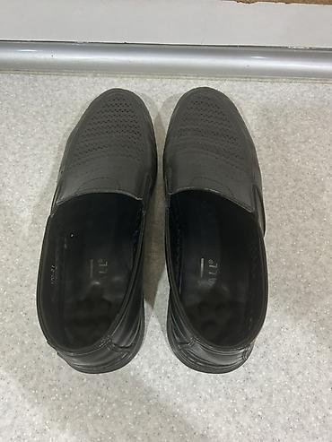 Ayaqqabılar: Kişi ayaqqabısı – slip-on model - Rəng: qara - Üst hissə — 2