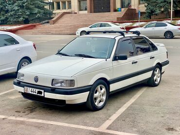 полики авто: Volkswagen Passat: 1988 г., 1.8 л, Механика, Бензин, Седан