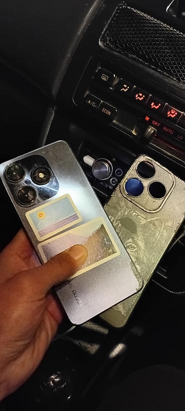 tecno camon: Tecno Spark, Б/у, 128 ГБ, цвет - Серебристый, 2 SIM — 3