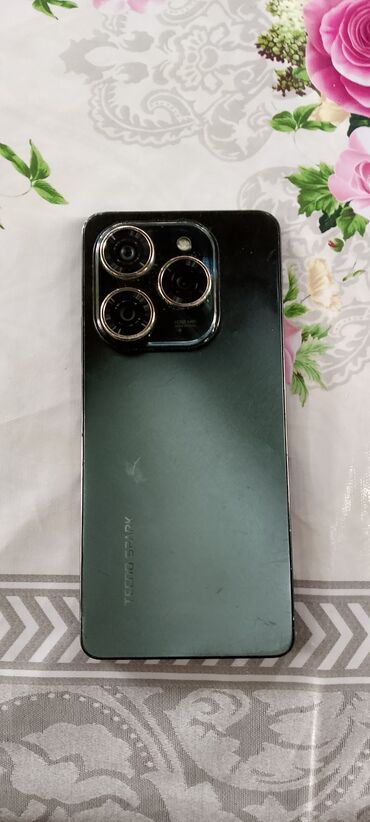 tecno camon 20 pro ikinci el: Tecno Spark 20 pro / Heç bir problemi yoxdur, əsgərliyə gedirəm deyə
