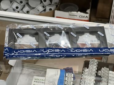 рамка для телевизора: Розетка, Встроенные, 3 розетки