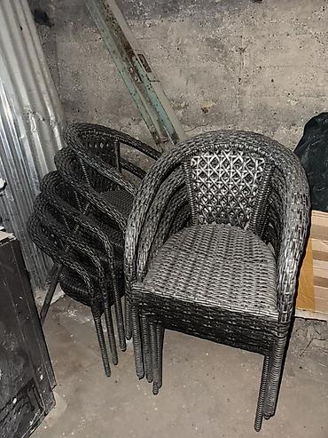 готовый бизнес салон: Комплект для небольшого кафе/точки питания: - Холодильный — 4