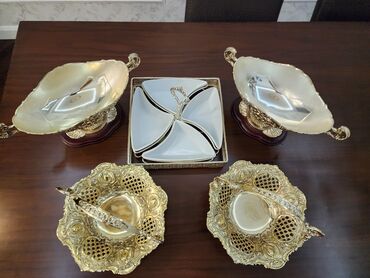 qızlar üçün ad günü tortları: Tort və şiriniyyat qabı, rəng - Gümüşü
