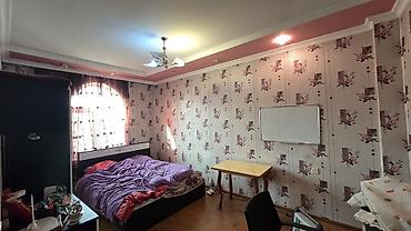 Həyət evləri və villaların satışı: 2 mərtəbəli həyət evi - Tikili: daş divarlı, möhkəm konstruksiya; — 10