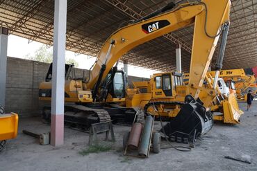 срочно продаю экскаватор: Экскаватор, Caterpillar, 2009 г., Гусеницалуу