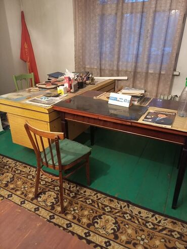 кровать 2 ярусная: Кеңсе эмереги комплекти, Отургуч, Жыгач, түсү - Күрөң lalafo.kg да кровать 2 ярусная: Кеңсе эмереги комплекти, Отургуч, Жыгач, түсү - Күрөң