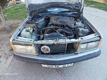 mercedes 180 b: Mercedes-Benz 190 (W201): 2 l | 1989 il Sedan — 6