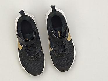 bluza nago: Buty sportowe Nike, 28, Używany — 1
