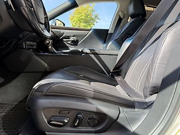 Lexus: Lexus ES: 2019 г., 2.5 л, Автомат, Гибрид, Седан — 10