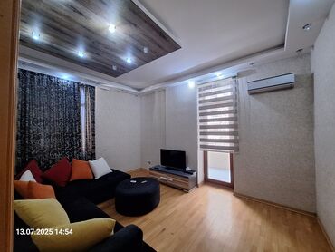 Yeni tikili: 2 otaqlı, Yeni tikili, m. Elmlər Akademiyası, 90 kv. m — 2