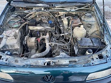 Volkswagen: Volkswagen Passat: 1991 г., 2 л, Механика, Бензин, Седан — 11