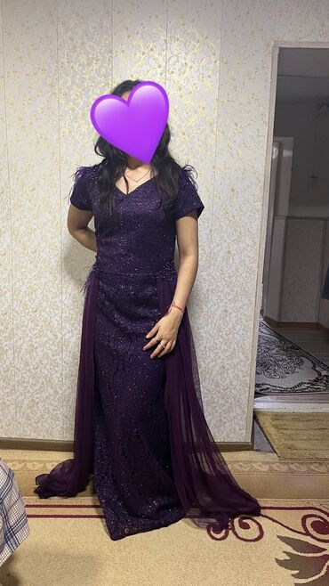 фиолетовое длинное платье: Вечернее платье, Коктейльное, Длинная модель, С рукавами, С пайетками