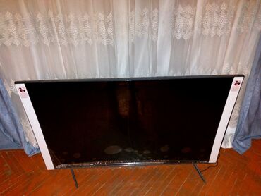 Televizorlar: Televizor Samsung 55" 4K (3840x2160)