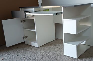 Ofis masaları: Yeni, Dördbucaq masa