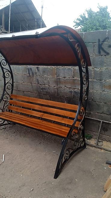 Скамейка Со спинкой, С крышей