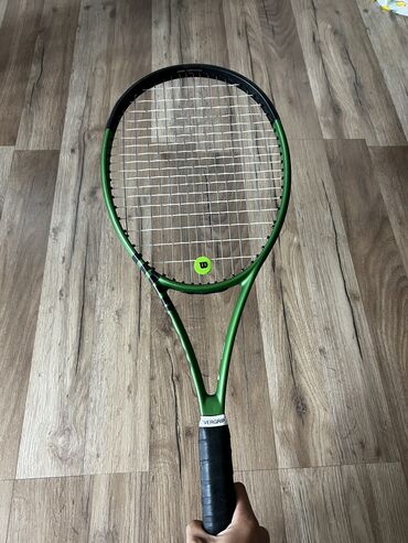настольные теннисные ракетки: Wilson blade team v8
280g 
99sq in