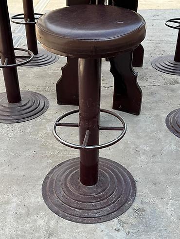 bar stoyka: Kafe/bar üçün masa və 6 ədəd bar taburesi dəsti. - Rəng: tünd qəhvəyi — 5