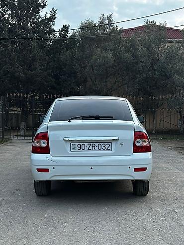 bmw e39 radiator: VAZ (LADA) Priora: 1.6 l | 2009 il 350000 km Sedan — 5