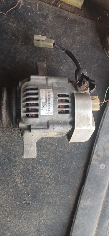 Digər avtomobil ehtiyat hissələri: Avtomobil ehtiyat hissələri – qarışıq parti Təsvir: - Starter — 26