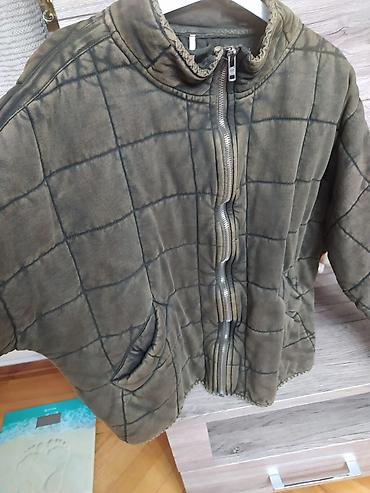 Пуховики и зимние куртки: Продаю шикарнаятеплая,новая,х/б куртка, производство Индия размер — 6