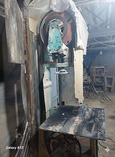 ucuz radiator: Lenta mişarı (bandsaw) – ağac emalı üçün peşəkar stasionar dəzgah — 1