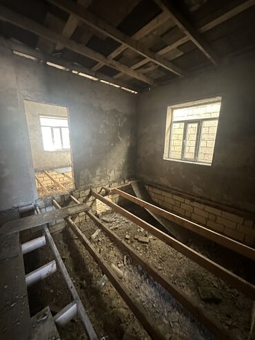 Həyət evləri və villaların satışı: 4 otaqlı, 120 kv. m, Kredit yoxdur, Təmirsiz — 4