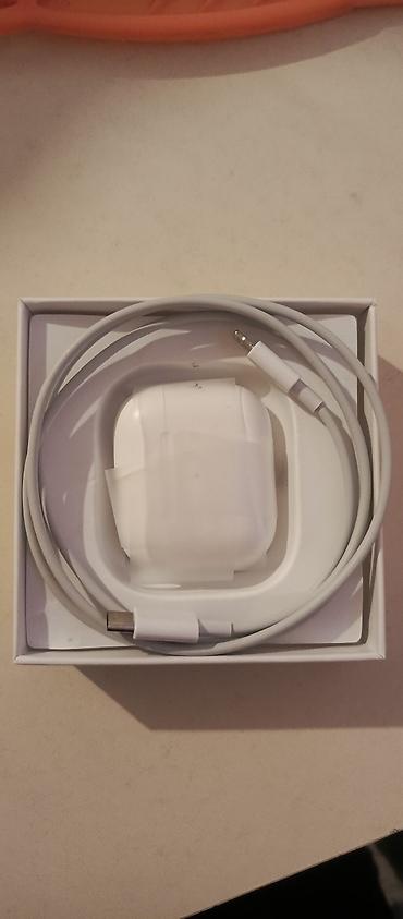 marshall qulaqcıq: Apple AirPods (3-cü nəsil) – Active Noise Cancellation yazılı qutu — 2