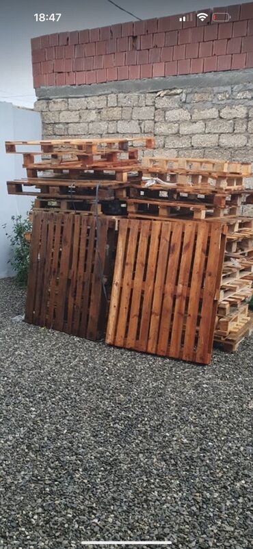 Metal məhsulları: Taxta paletlər Üstünlüklər: - Yükləmə və daşıma üçün dayanıqlı quruluş