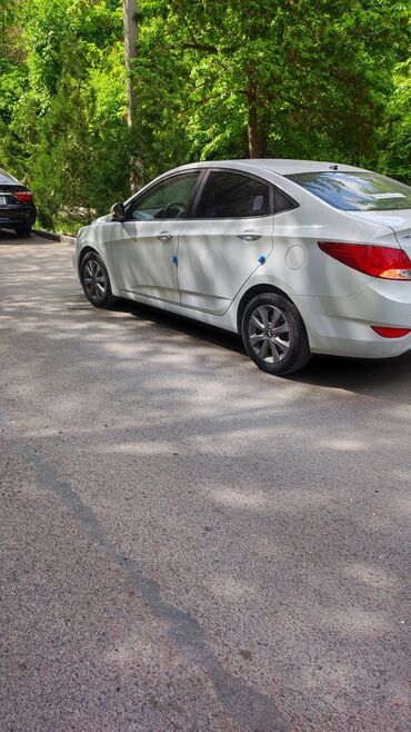 Hyundai: Hyundai Accent: 2019 г., 1.4 л, Автомат, Бензин, Седан