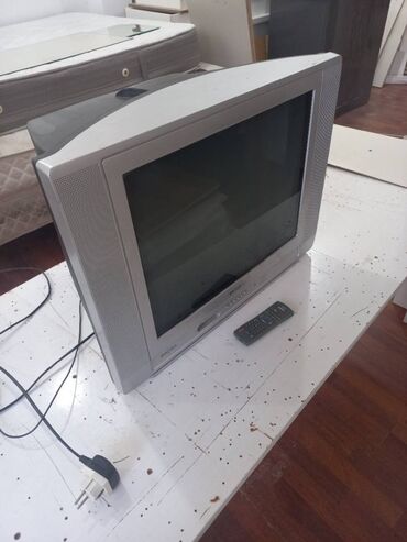 işlənmiş telvizor: Toshiba televizor ishleyir pultuda var.son qiymet 30 manat