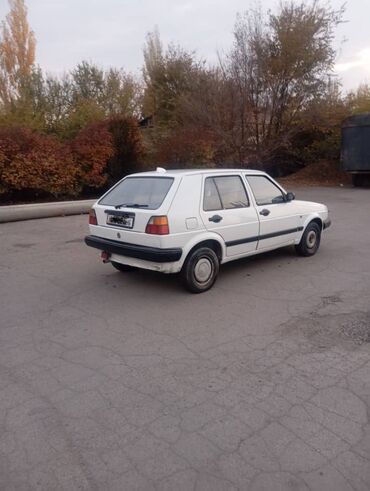 шины гольф: Volkswagen Golf: 1987 г., 1.8 л, Механика, Бензин, Хэтчбэк