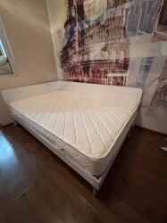 детскую деревянную кровать: Продается кровать в отличном состоянии размером 120-200