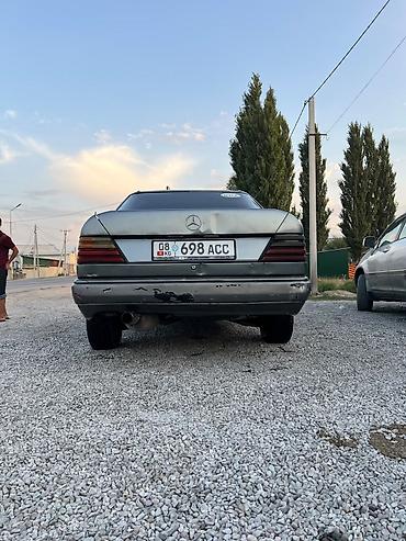 tir: Mercedes-Benz W124: 1987 г., Седан — 4