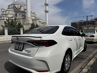 corola: Toyota Corolla: 2020 г., Бензин, Седан — 4