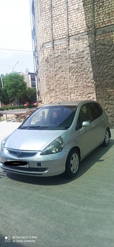 хетчбек: Honda Fit: 2002 г., 1.3 л, Автомат, Бензин, Хэтчбэк