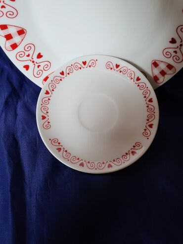 Kuhinjski setovi: Porcelanski nov set,servis za 4 osebe. Servis fabricki za 4 na lalafo.rs — 9 Kuhinjski setovi: Porcelanski nov set,servis za 4 osebe. Servis fabricki za 4 — 9