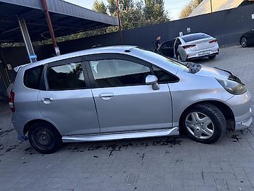 гранаты фит: Honda Fit: 2003 г., 1.3 л, Автомат, Хэтчбэк — 3