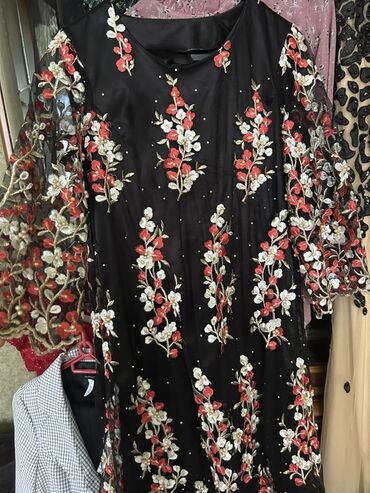 Ziyafət donları: Ziyafət donu, Midi, 2XL (EU 44), 3XL (EU 46)