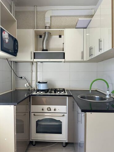 квартира бишкек куплю: 1 бөлмө, 32 кв. м, 105-серия, 4 кабат, Дизайнердик ремонт