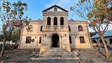 Uzunmüddətli kirayə evlər: 160 kv. m, 4 otaqlı -da lalafo.az — 1 Uzunmüddətli kirayə evlər: 160 kv. m, 4 otaqlı — 1