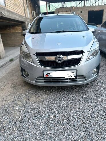 авто логан: Chevrolet Spark: 2010 г., 1 л, Автомат, Бензин