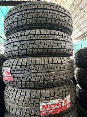 Шины: Шины 185 / 65 / R 15, Зима, Новый, Комплект, Легковые, Япония, Bridgestone